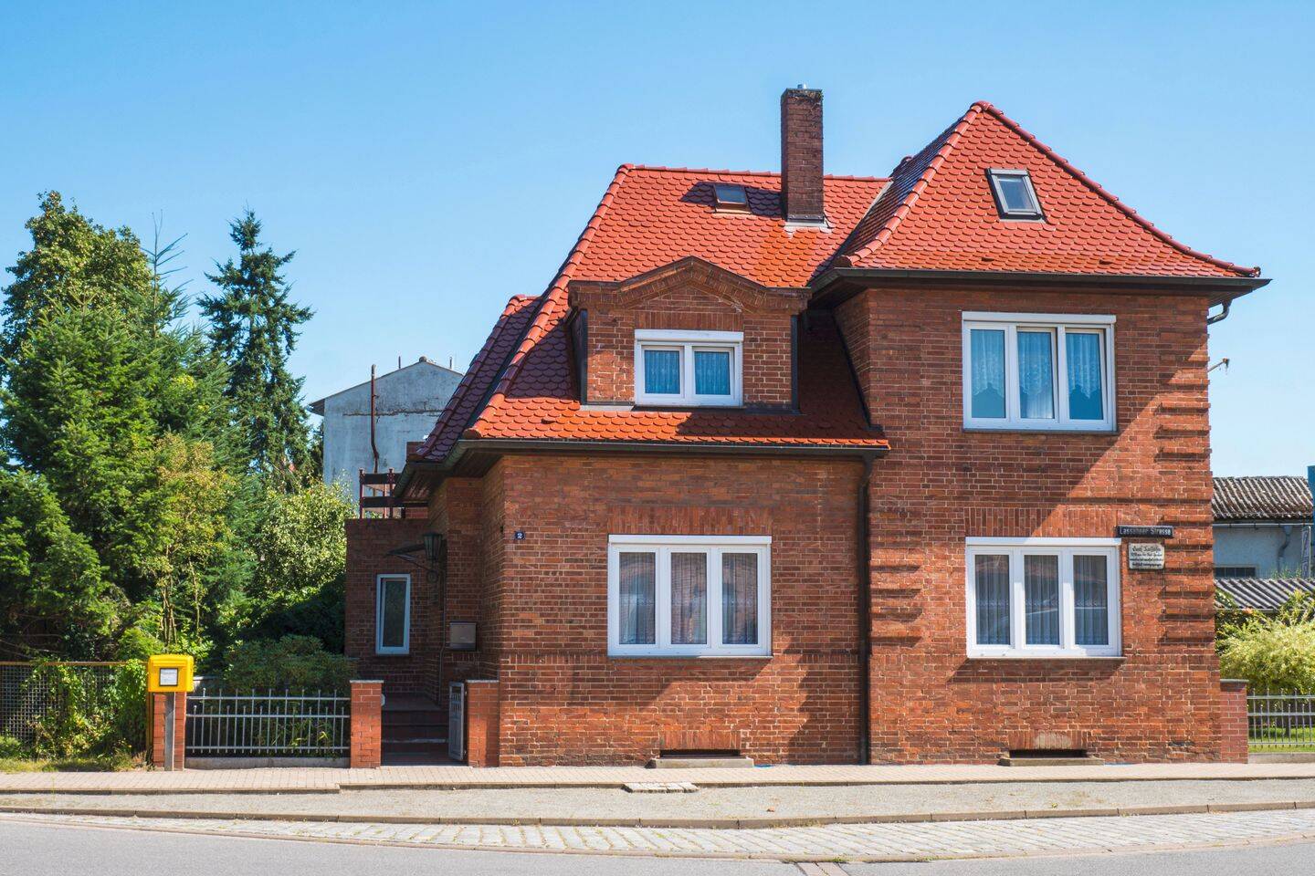 Einfamilienhaus mit Einliegerwohnung in 19300 Grabow / Metropolregion Hamburg – Grabow – Vorschaubild 2