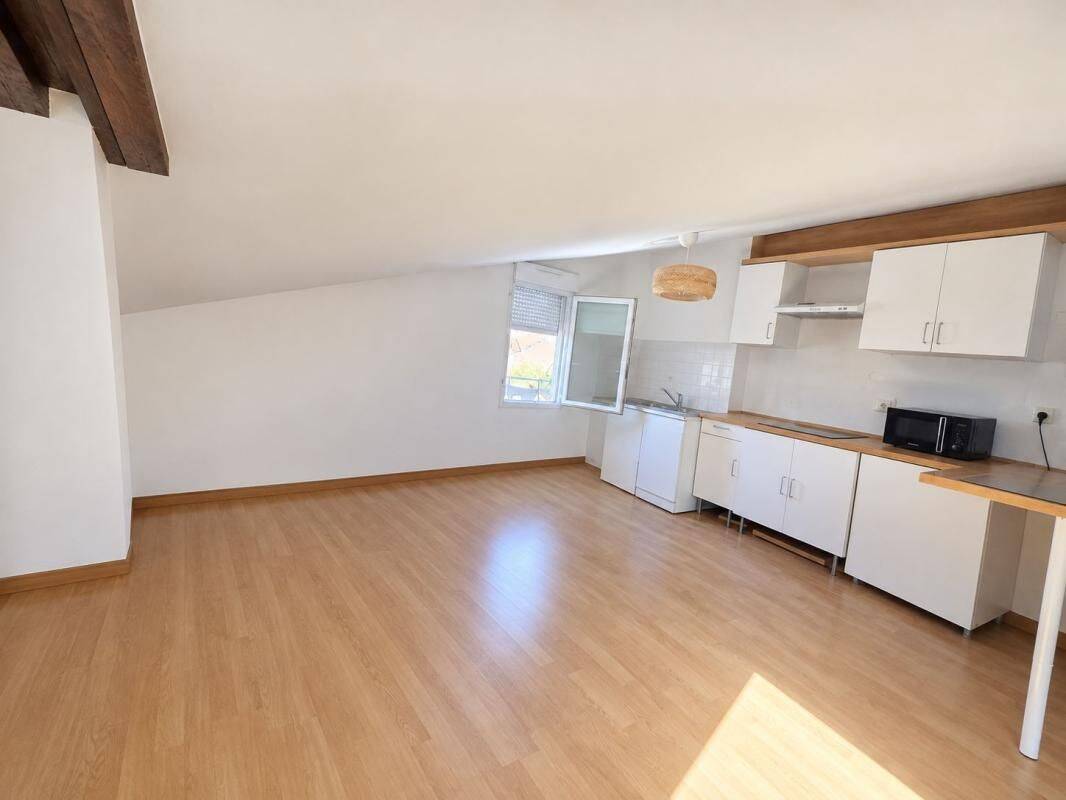 Appartement 3 pièces 48 m² · à Saint-Vivien-de-Médoc · 47,6 m² · 475 €/mois