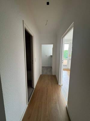 1 Zimmer mit Balkon direkt am Dutzendteich +++ mit Badewanne & Küche +++ – 90478 Nürnberg – Vorschaubild 4