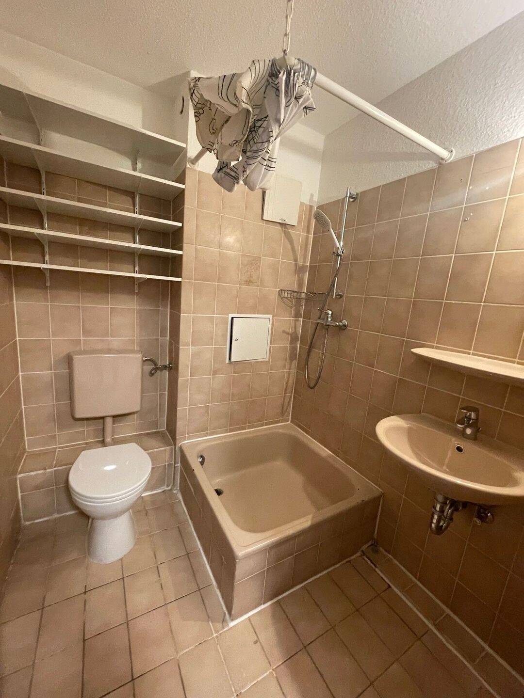 Kompakte und zentrale Wohnung in barrierefreiem Gebäude zu verkaufen! Direkt bei Q4 – Mannheim – Vorschaubild 4