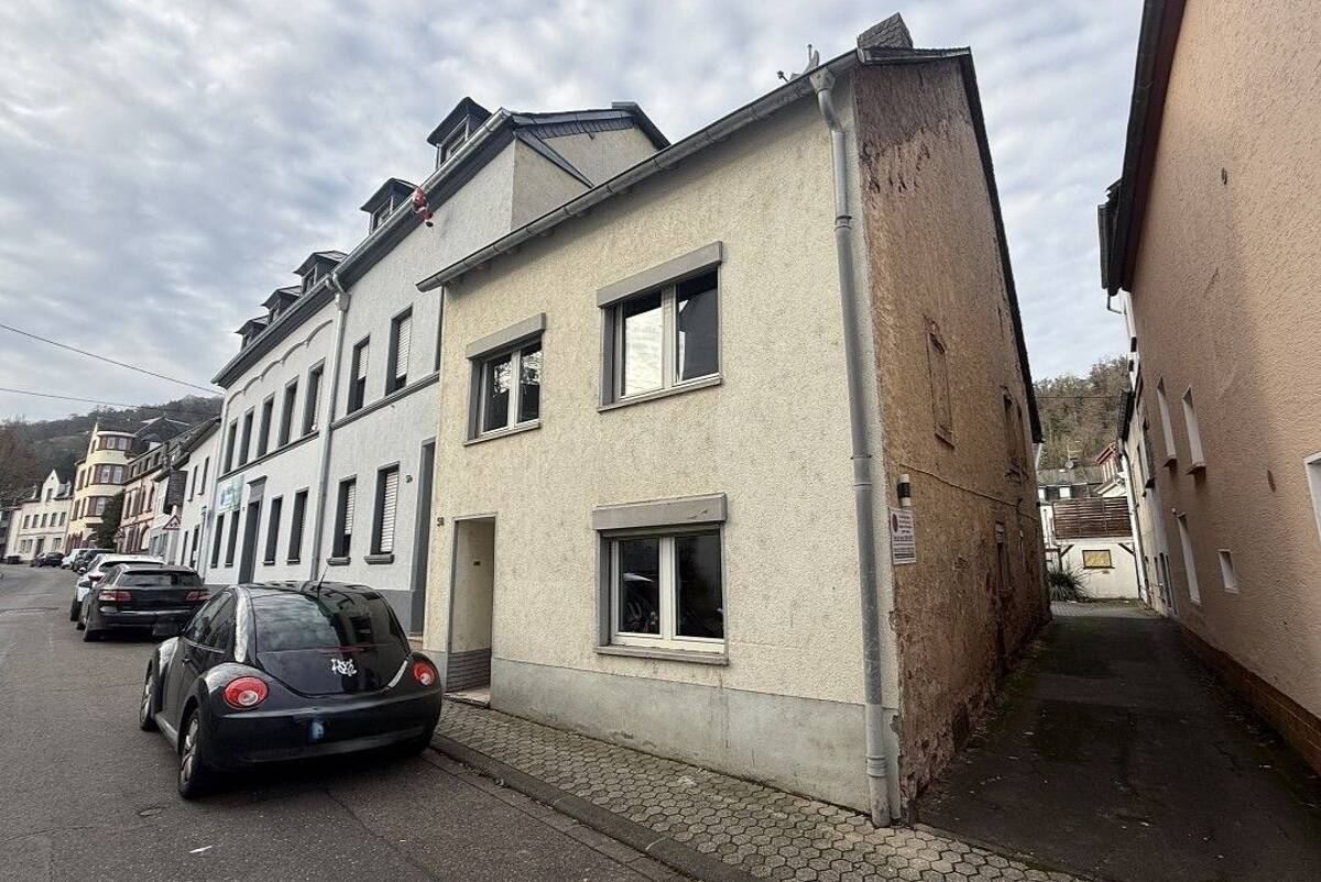 Entdecken Sie Ihr neues Projekt - Entkerntes Einfamilienhaus in Trier-Euren – 54294 Trier – Bild 1 von 9