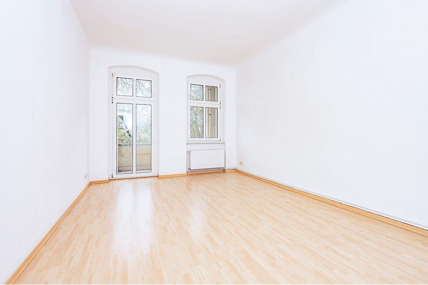 Heller Altbau mit 2 Zimmer und Südbalkon. +Provisionsfrei+ – Berlin – Vorschaubild 2