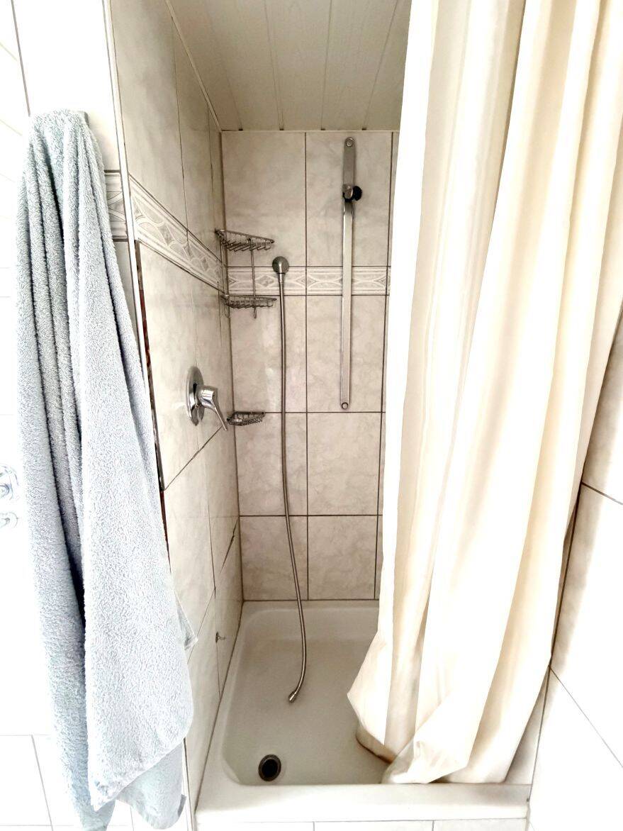 **gemütliche Mansardenwohnung** – München – Vorschaubild 7