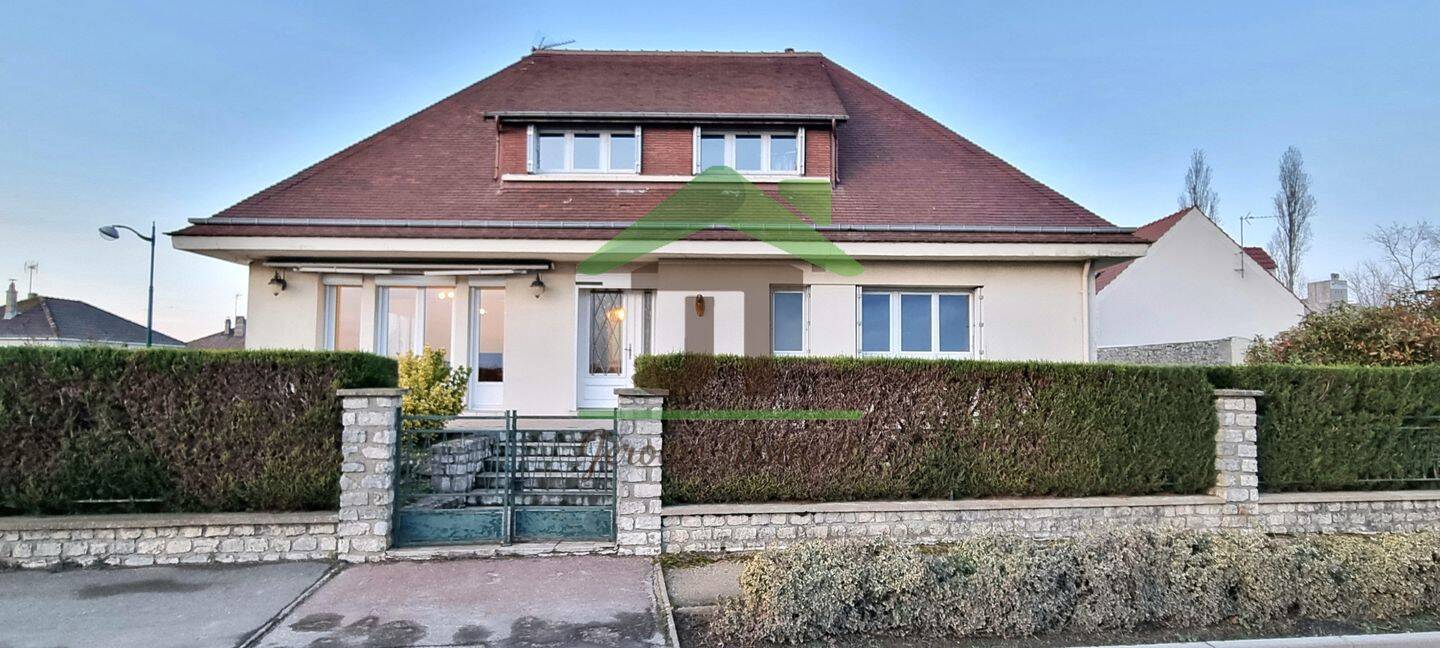 Maison 5 pièces 114 m² · à Patay · 114 m² · 154 500 €