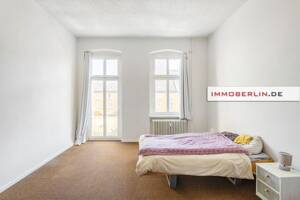 IMMOBERLIN.DE - Schönes Ambiente: Altbauwohnung mit Balkon in ruhiger Stadtlage – 13629 Berlin – Vorschaubild 6