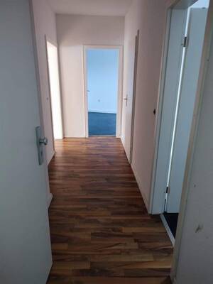 ***Schöne Dachgeschosswohnung sucht nette Mieter*** – 45884 Gelsenkirchen – Vorschaubild 4