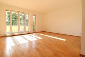 Ihr neues Zuhause in Karlsruhe-Oberreut - 4 Zimmer, 2 Balkone, TG-Stellplatz – 76189 Karlsruhe – Vorschaubild 2
