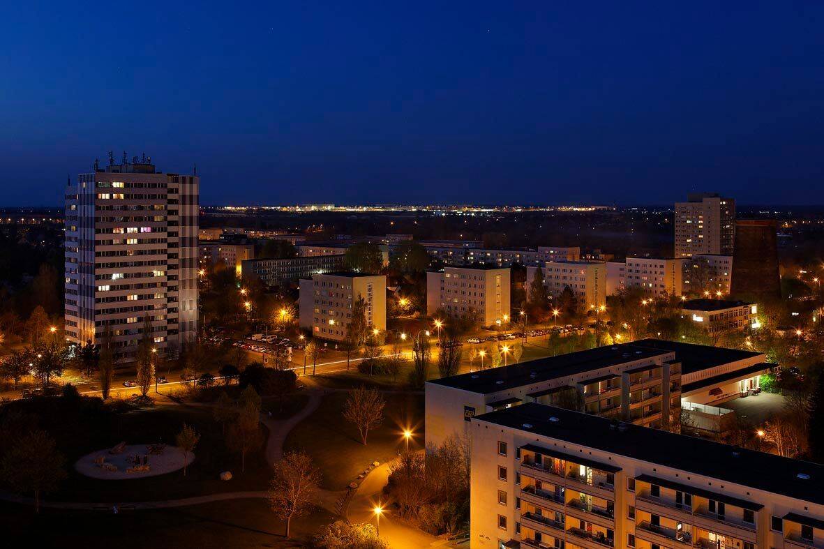 Tolle Aussicht von hier oben/2-RW in der 13. Etage im Hochhaus – Leipzig – Vorschaubild 5