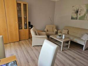 Gepflegte 2 Zimmerwohnung mit Sonnenbalkon und Tageslichtbad - 0172-3261193 – 13581 Berlin – Vorschaubild 4