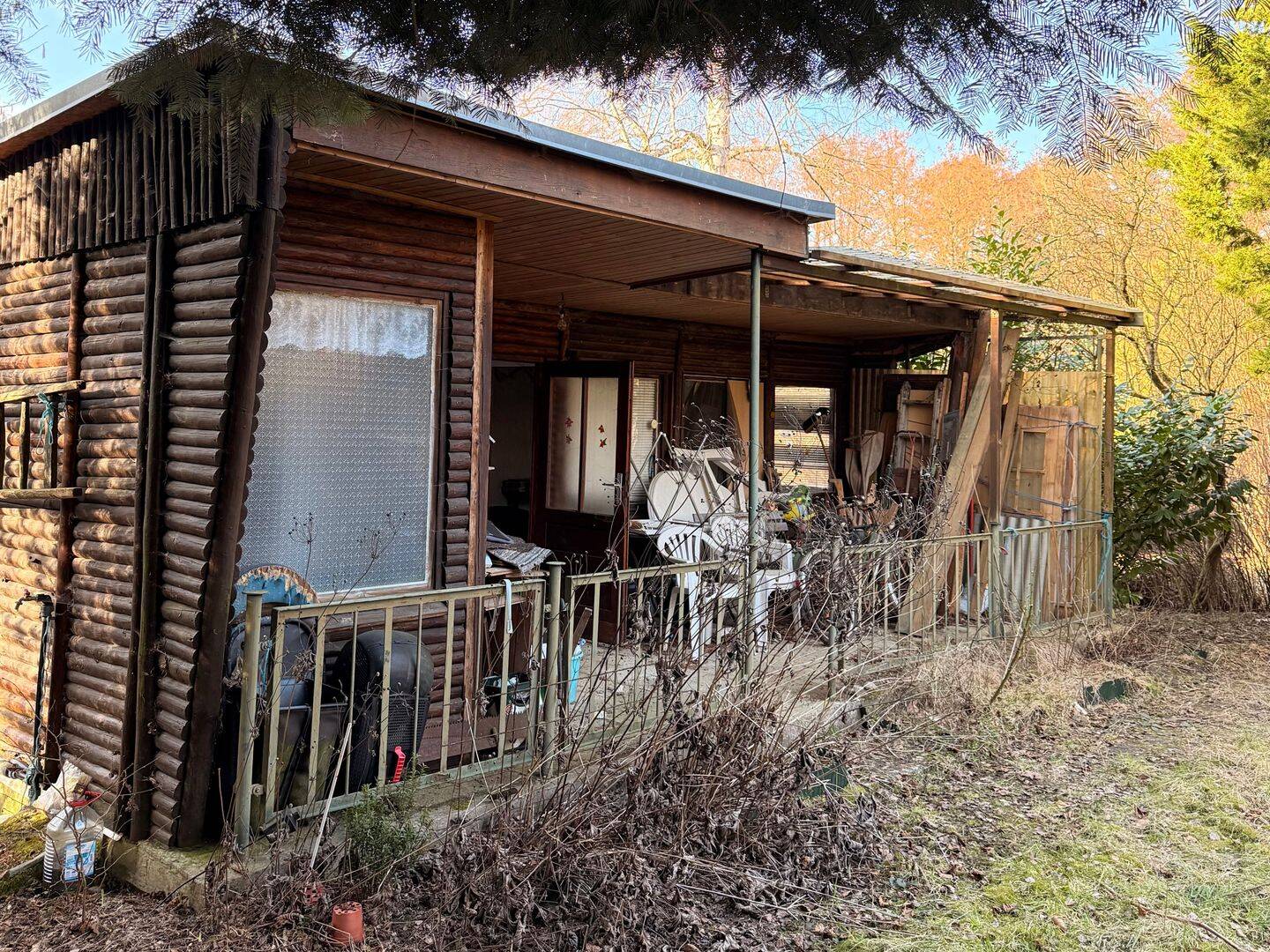 Bungalow mit Wasserblick im Dornröschenschlaf – Lalendorf – Bild 1 von 8