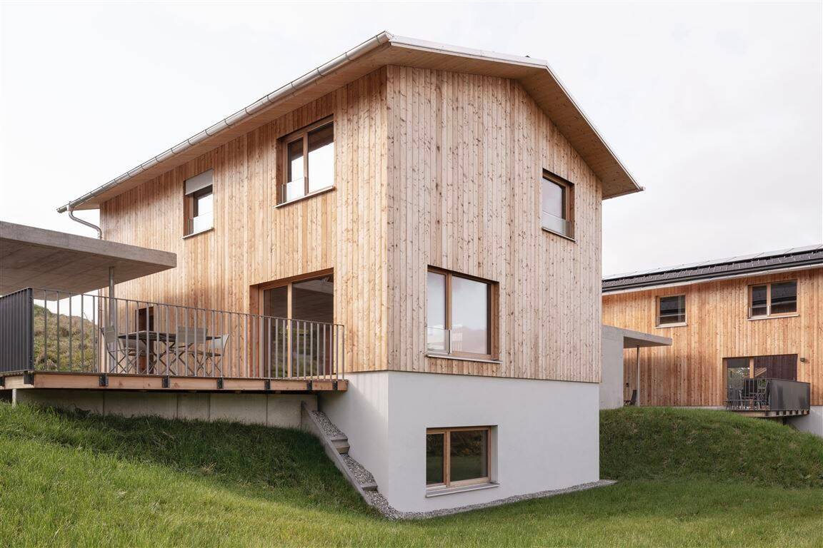 Nahe Murnau: Großzügiges Architekten-EFH in A+-Holzbauweise - zum Selbstbezug o. zur Ferienvermietung – Murnau am Staffelsee – Bild 1 von 9