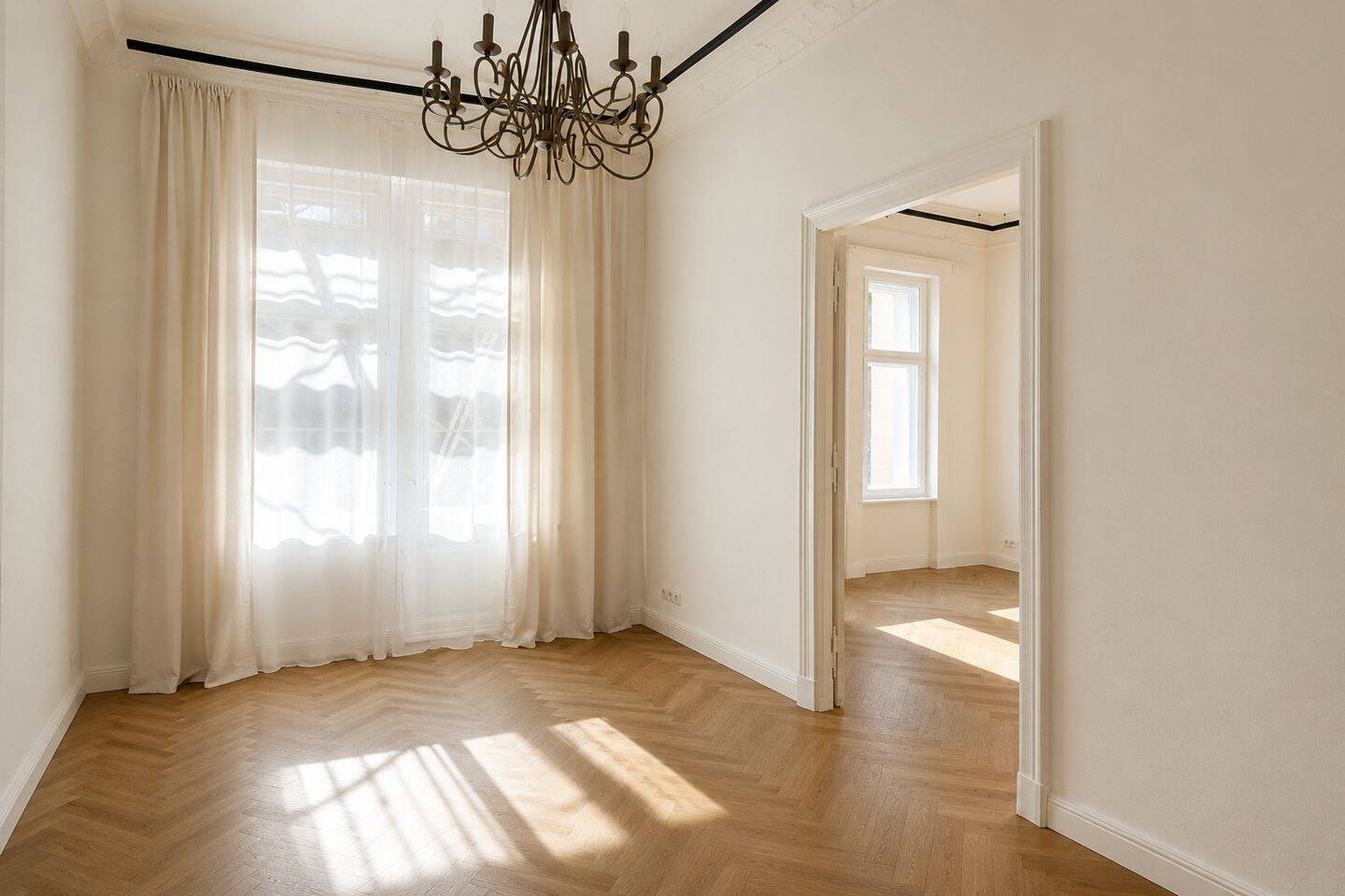Bezugsfertige, hochwertig sanierte 5-Zimmer-Wohnung mit Loggia für hohe Ansprüche – Berlin – Vorschaubild 7