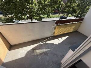 BESICHTIGUNG Freitag 12:30 Charlottenburg: Saniertes ERSTBEZUG Apartment MIT BALKON - 33 m² – 10717 Berlin – Vorschaubild 3