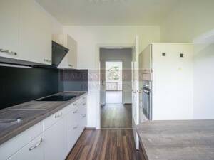 ,,...Herrlich ruhig und top zentral!" Helle 3-Zimmer-Wohnung zur Modernisierung in gefragter Lage von Hamburg-Stellingen – 22523 Hamburg – Vorschaubild 4