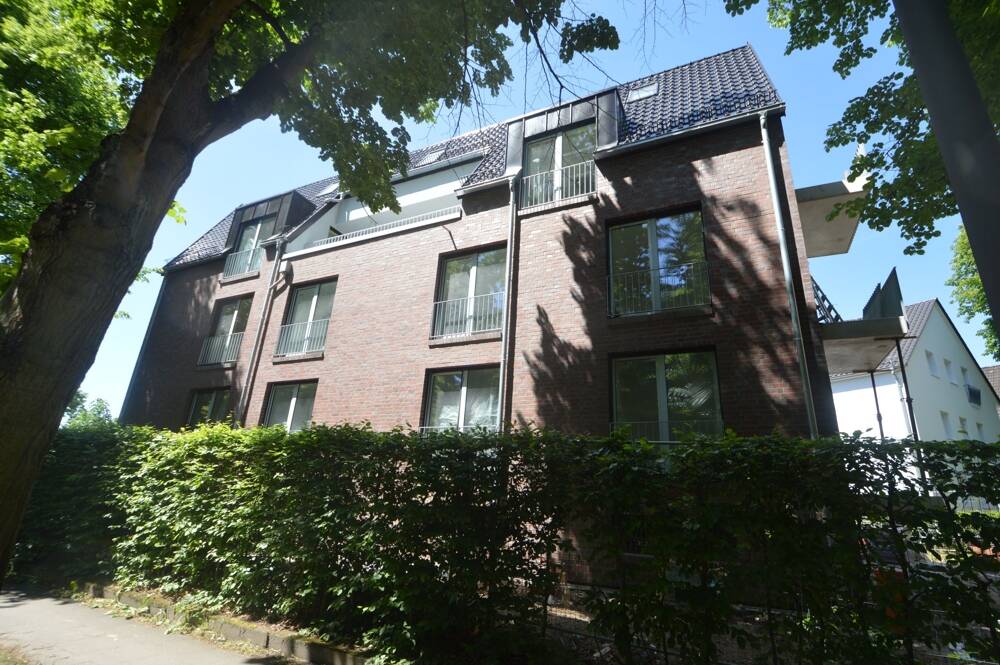 Charmante Dachgeschosswohnung mit Loggia und Balkon - Neubau-Erstbezug mit besonderem Flair