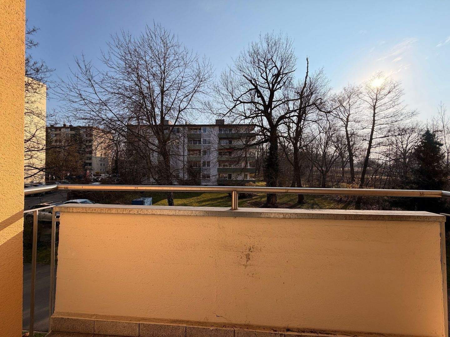 2 Zimmer mit 2 Balkonen direkt am Dutzendteich +++ mit Badewanne & WG-geeignet +++ – Nürnberg – Vorschaubild 5