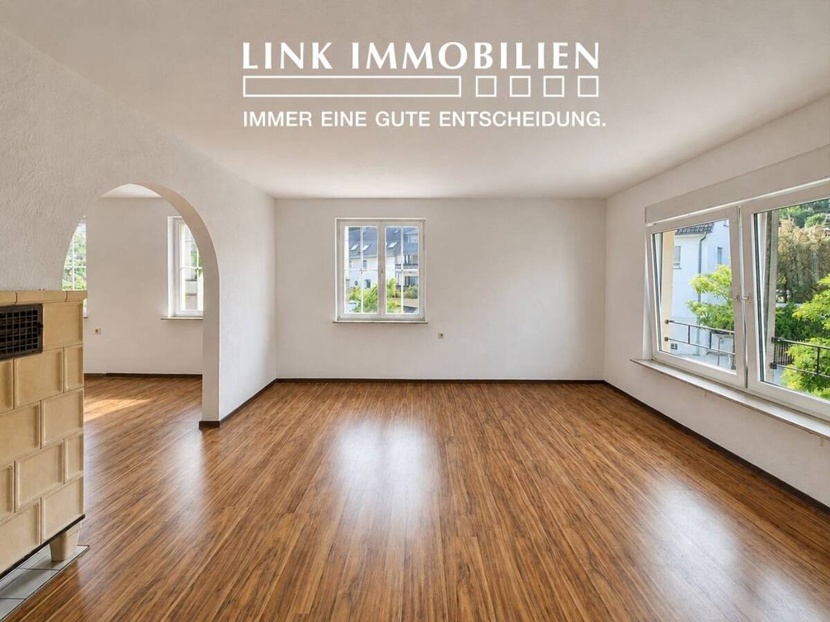 Geräumige 3-Zimmer-Wohnung mit Außenstellplatz in Stuttgart-Gablenberg – 70186 Stuttgart – Bild 1 von 9