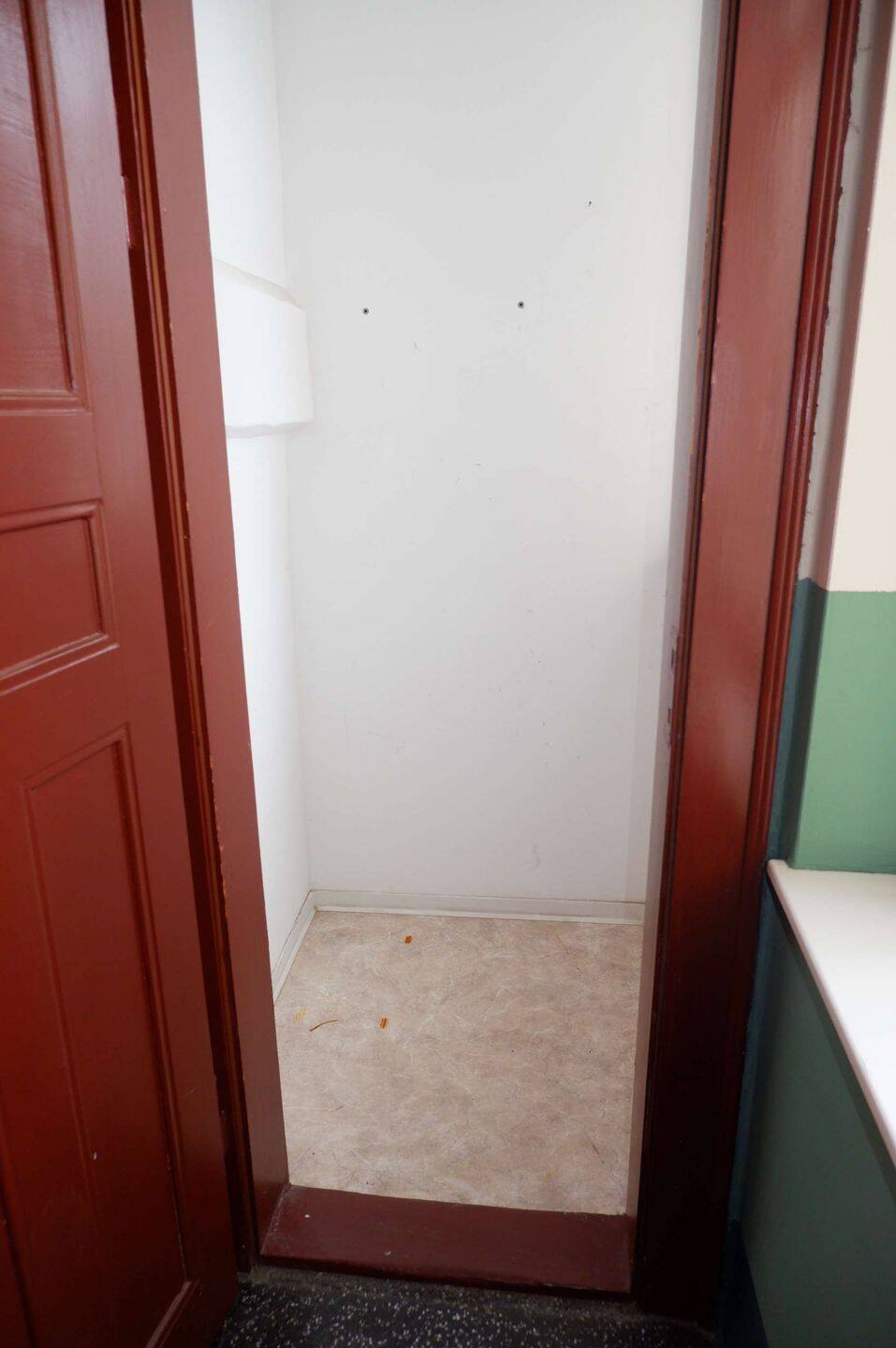 Frei ab 1.9.26 - Helle Wohnung im 2. OG / Bad mit Dusche – Chemnitz – Vorschaubild 9