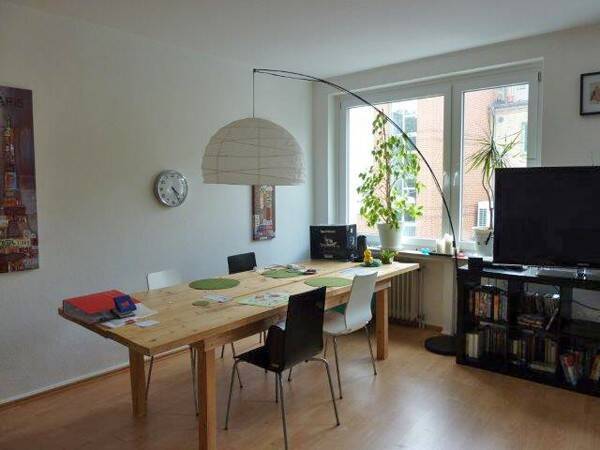 HVV Immobilien: „Grünenweg“: Helle freundliche 4-Zimmer-Wohnung mit Fahrstuhl! – Bremen – Vorschaubild 3