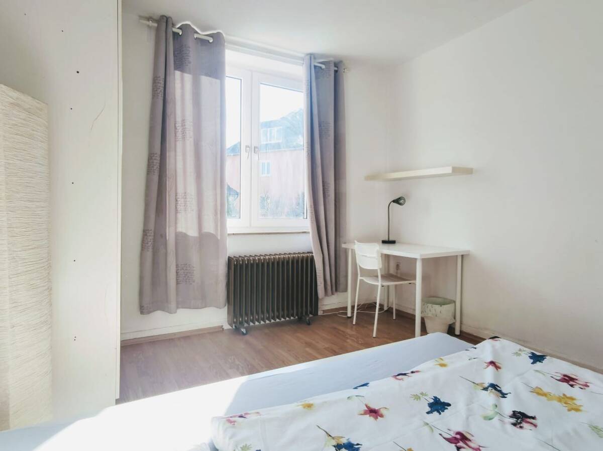 Zimmer 1 in 3er WG, Lütgendortmunderstr. 8, 1 OG, WE 4 – 44388 Dortmund – Bild 1 von 8
