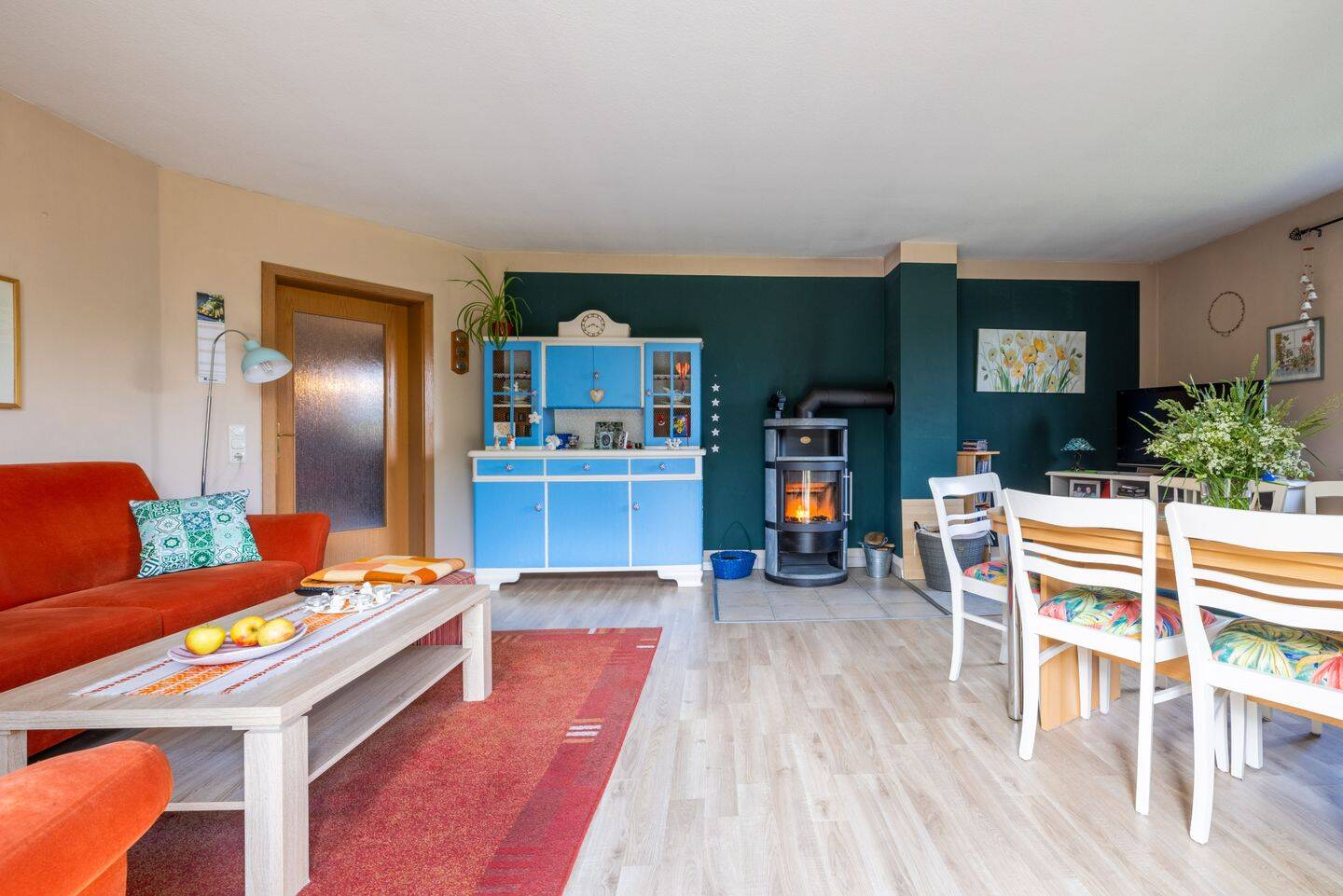 Familienhaus plus Einliegerwohnung auf Traumgrundstück mit 2.354 m² Größe in Hohn – Hohn – Vorschaubild 9
