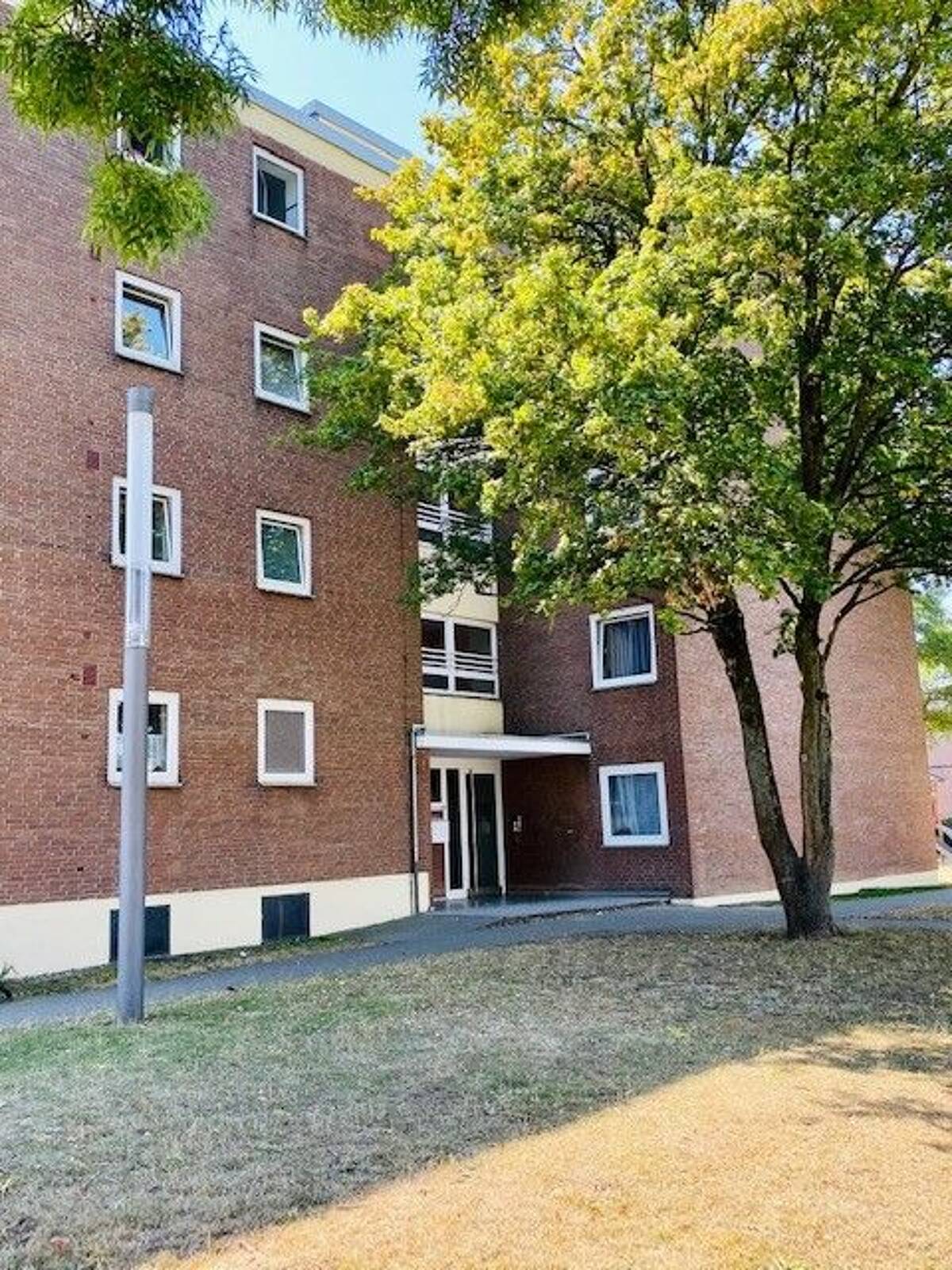 Drei-Zimmer-Wohnung mit Balkon!! – 41748 Viersen – Bild 1 von 2