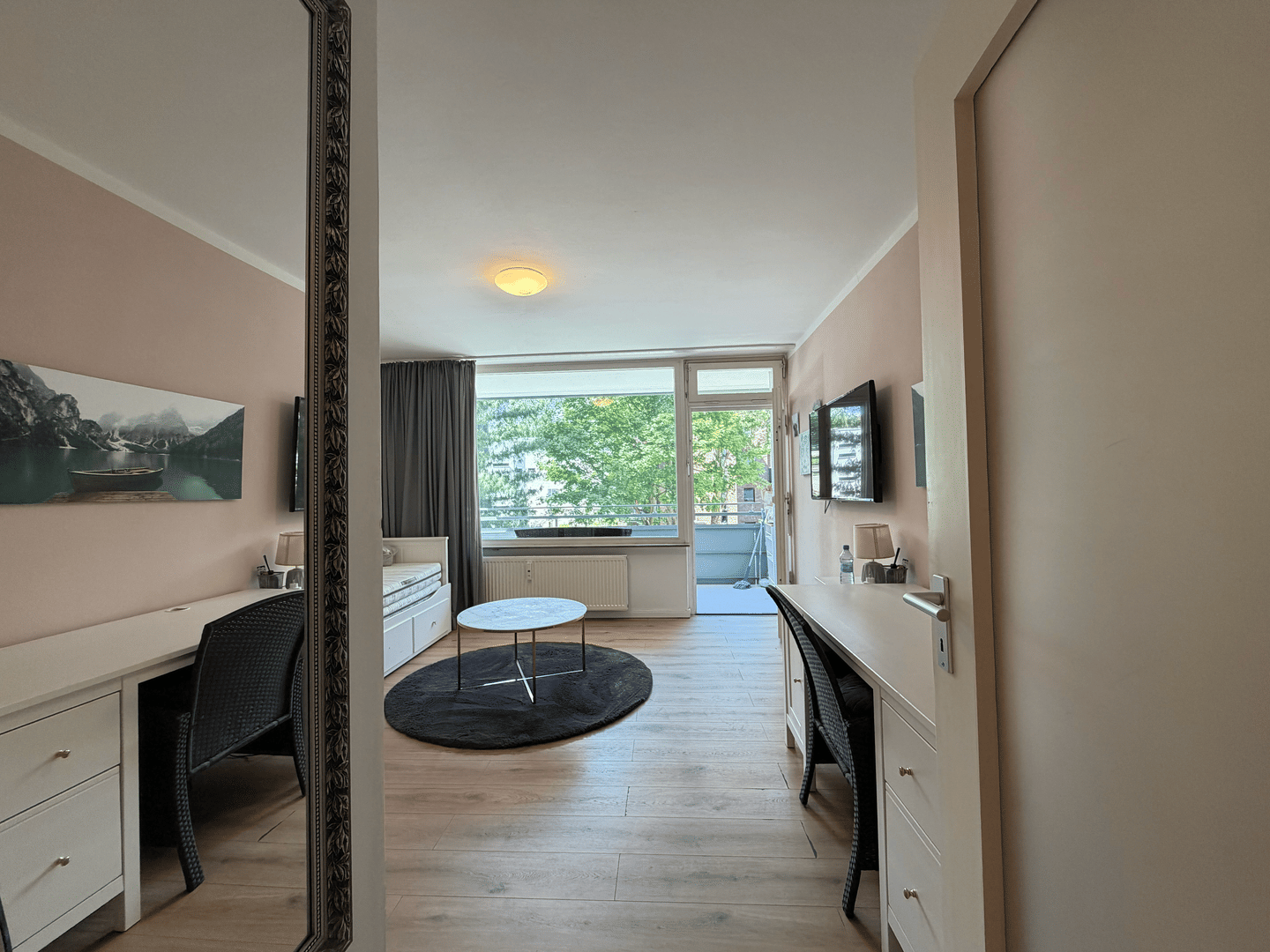 MODERNES CITY-STUDIO IN CHARLOTTENBURG - RUHIGE HOFLAGE, WEST-BALKON & SICHERE TIEFGARAGE (OPT.)! – Berlin – Vorschaubild 4