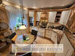 Gepflegtes Reihenmittelhaus mit gepflegtem Garten, gemütlichem Wintergarten, Gartenhaus & Garage – 28325 Bremen – Vorschaubild 3