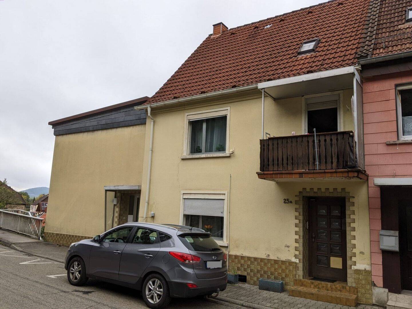 Zweifamilienhaus mit Grundstück (vermietet) – Rammelsbach – Bild 1 von 9