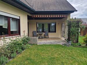 Als Zwei- oder Einfamilienhaus nutzbar, neue Heizung – 90768 Fürth – Vorschaubild 1