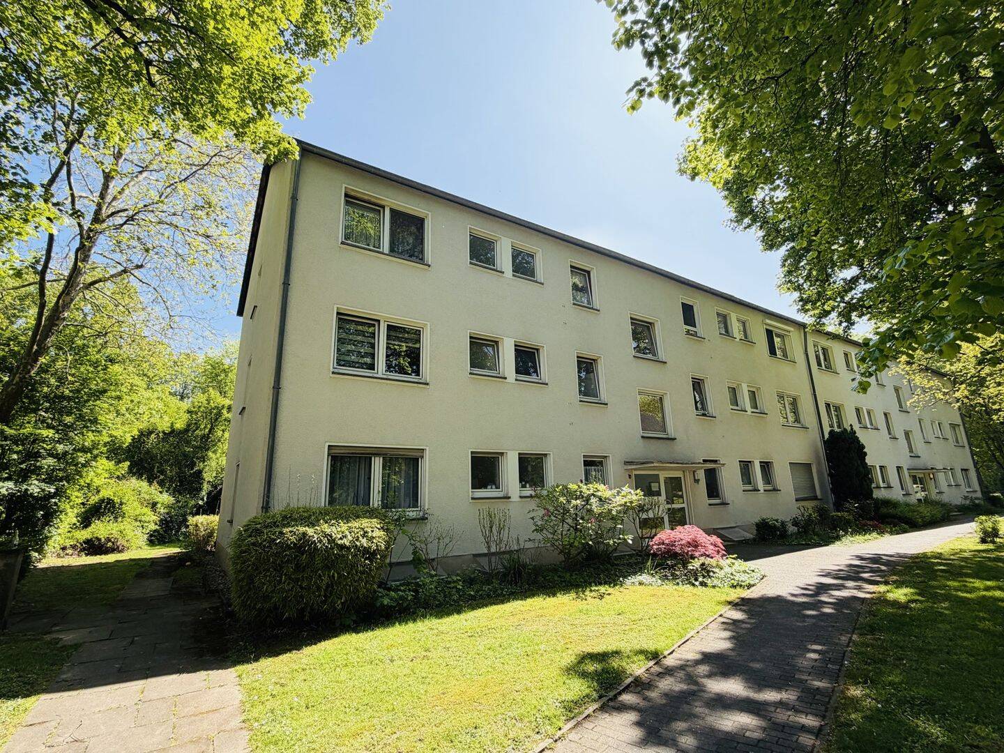 Bonn Duisdorf: Eine ca 80m² große Etagenwohnung mit 4 zimmer und Balkon zu verkaufen!