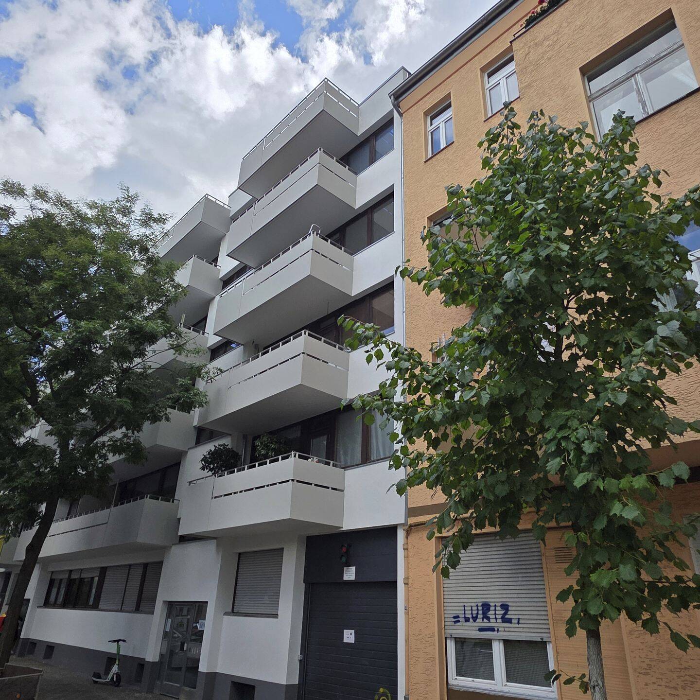 Qualifizierter Alleinauftrag: 20 Wohnungen, 4 Leer!! Balkone & Aufzug – Berlin – Vorschaubild 5