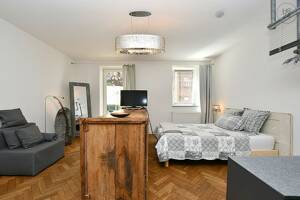 Modern möblierte Altbauwohnung mit Reinigungsservice in Stuttgart West – 70197 Stuttgart – Vorschaubild 9