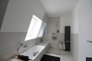 6002 - Exklusive 2-Zimmer-Wohnung mit Balkon und EBK in Oldenburg! – 26135 Oldenburg – Vorschaubild 5