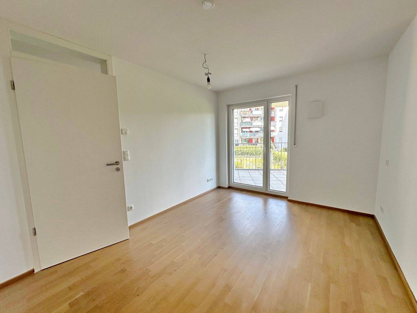 FÜRTH! MODERNE 2-ZI.-WHG. MIT BALKON & TG-STELLPLATZ... – Fürth – Vorschaubild 6
