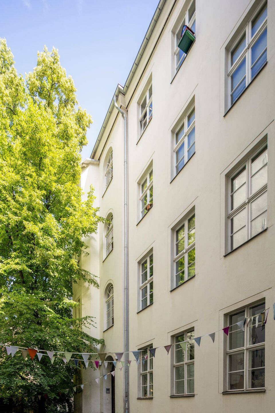 Leer ab 07/2028: stilvolle 4-Zimmer-Altbauwohnung, Toplage Berlin-Mitte - nahe Scheunenviertel! – Berlin – Vorschaubild 9