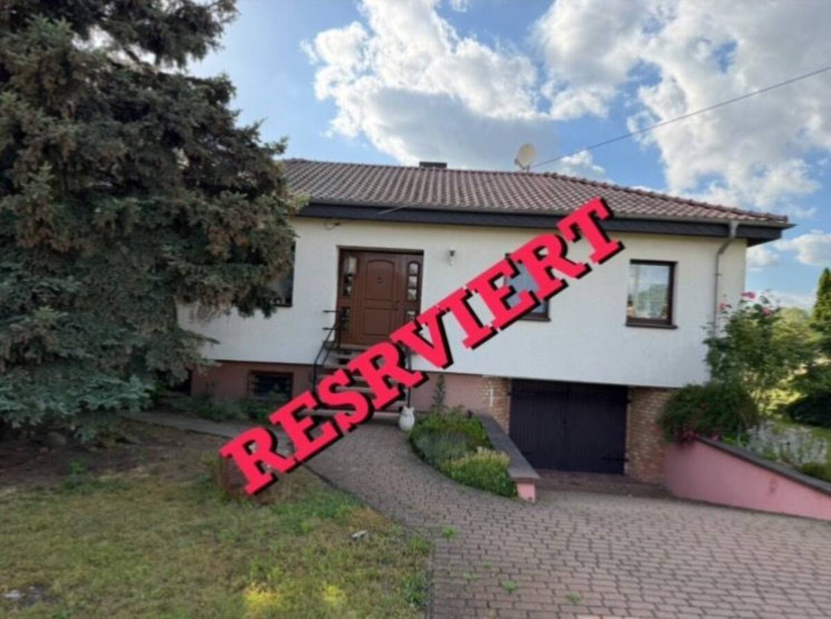 Einfamilienhaus in ruhiger Wohnlage ca.115m2 in MD-Rothensee mit großen Grundstück zu verkaufen. – 39126 Magdeburg – Bild 1 von 9