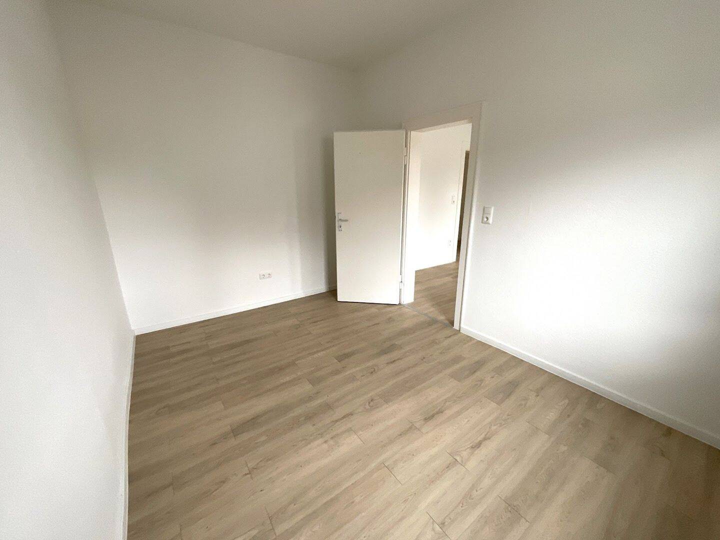 Gut geschnittene 3-Zimmer-Wohnung in Nürnberg – Nürnberg – Vorschaubild 5
