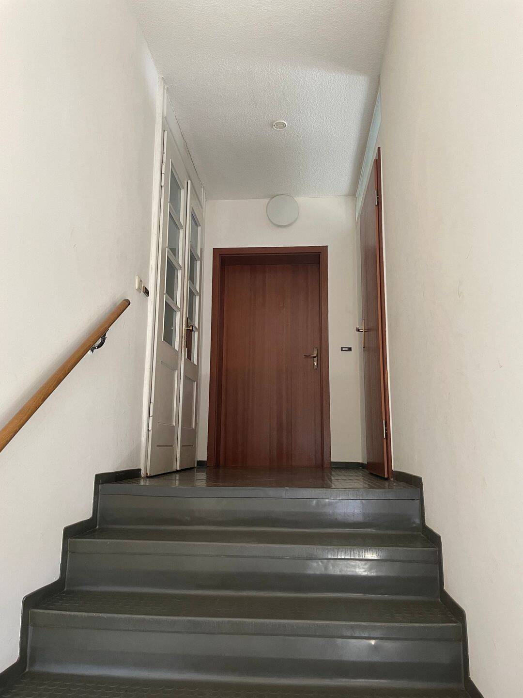 *WG-geeignet* selbst sanieren und sparen - großzügige Dachgeschosswohnung sucht kreative Mieter – Chemnitz – Vorschaubild 3