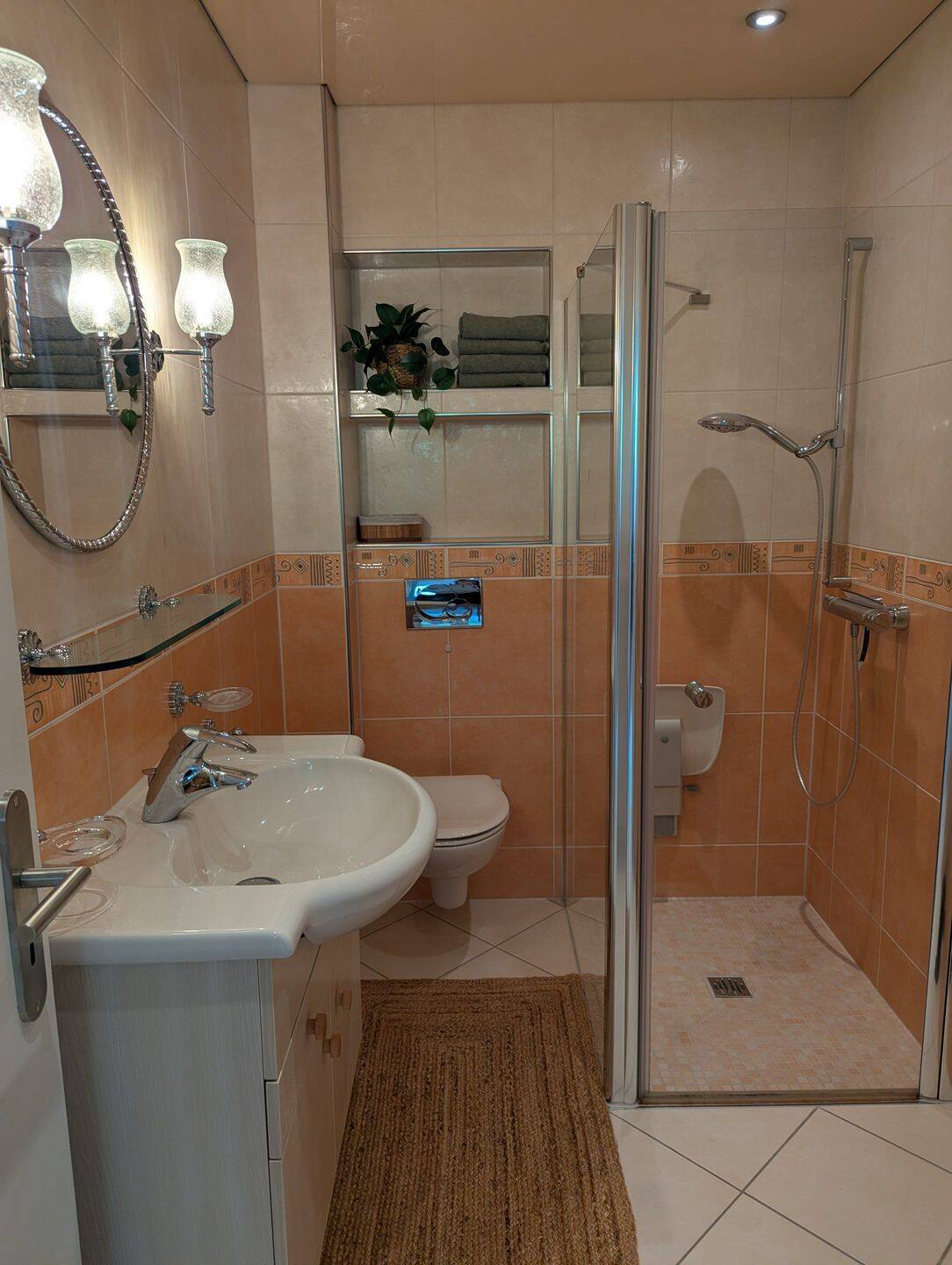 Voll möblierte 3-Zimmer-Wohnung am Stadtwald – Saarbrücken – Vorschaubild 9