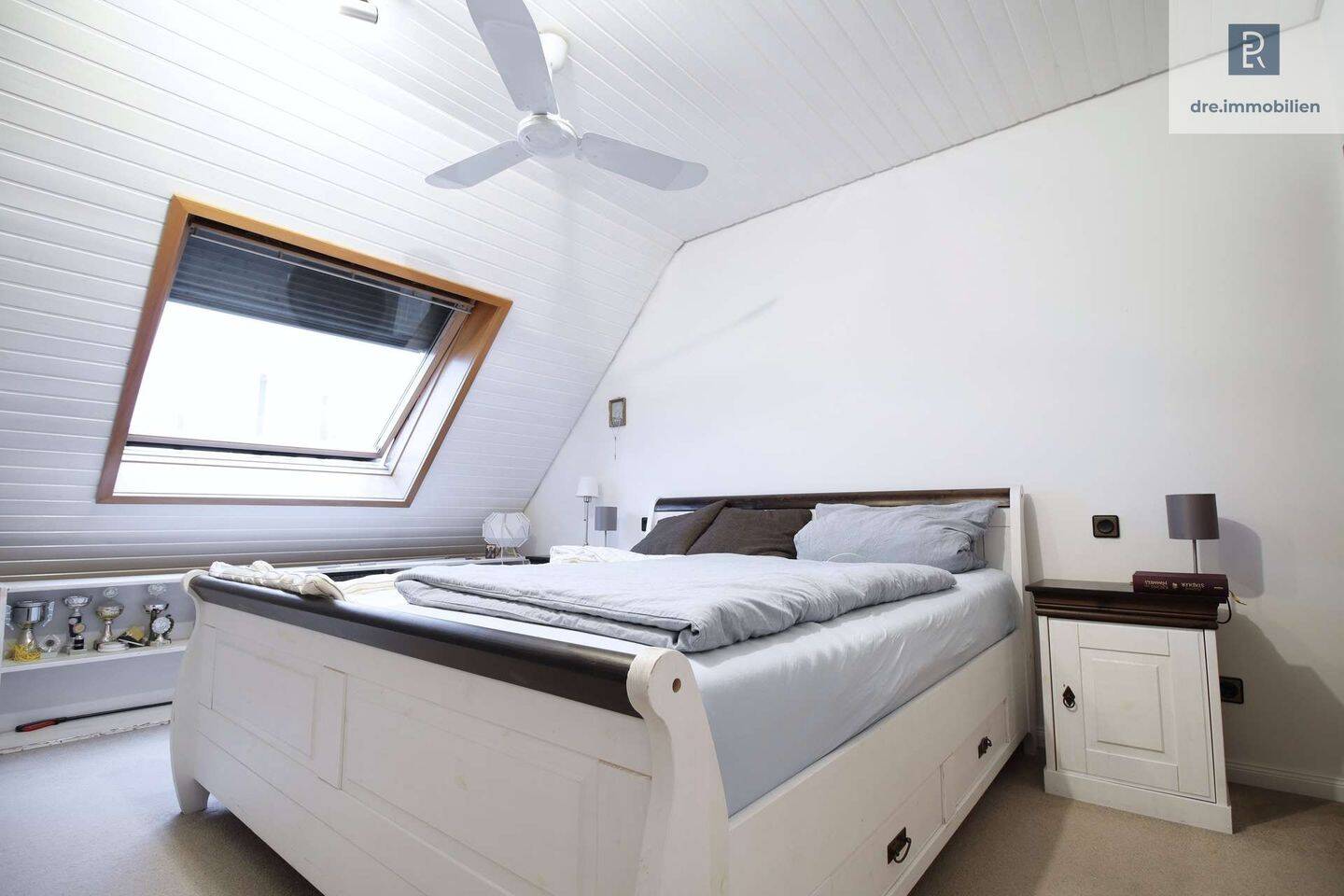 Düsseldorf-Holthausen // Schön geschnittene 3-Zimmer Maisonette-Wohnung mit Tiefgaragenstellplatz – Düsseldorf – Vorschaubild 2