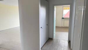 Großzügige 3-Zimmer-Wohnung mit 128 m², Balkon & Tiefgaragenstellplatz – 90763 Fürth – Vorschaubild 9