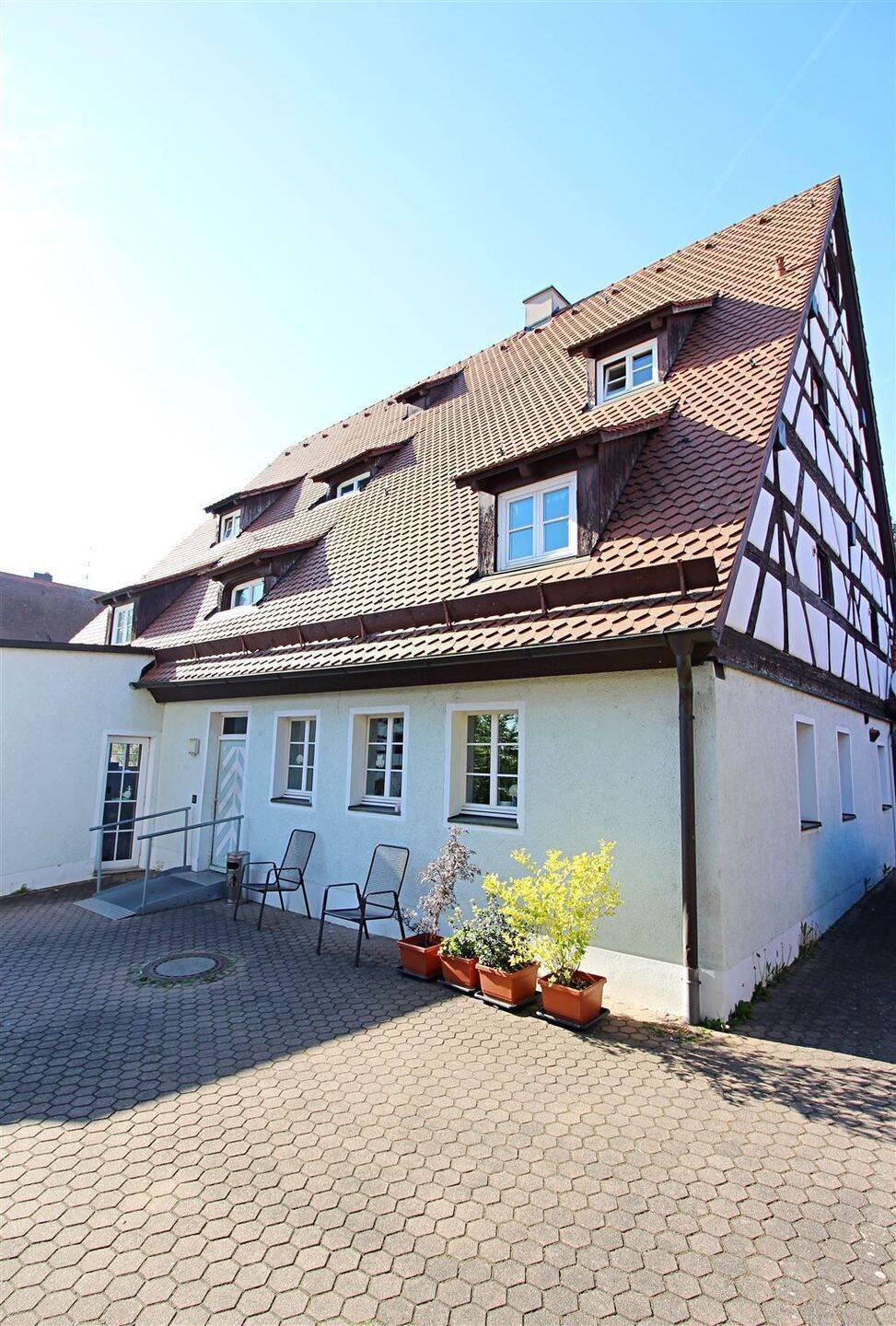 Leerstehendes Wohn- und Geschäftshaus mit großem Potenzial in Nürnberg-Buch – Nürnberg – Vorschaubild 5