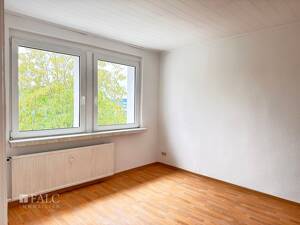 3-Raum-Wohnung mit guter Anbindung, herrlichem Ausblick und günstigem Preis (Kaufpreisfaktor 18,62!) – 7743 Jena – Vorschaubild 7