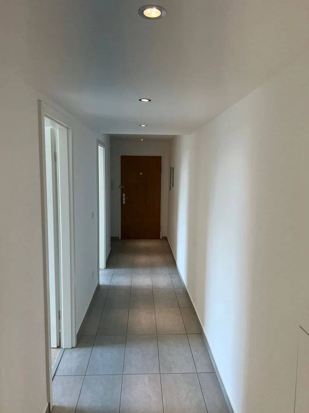Möbliertes WG-Zimmer mit guter Anbindung in Nürnberg! – Nürnberg – Vorschaubild 2