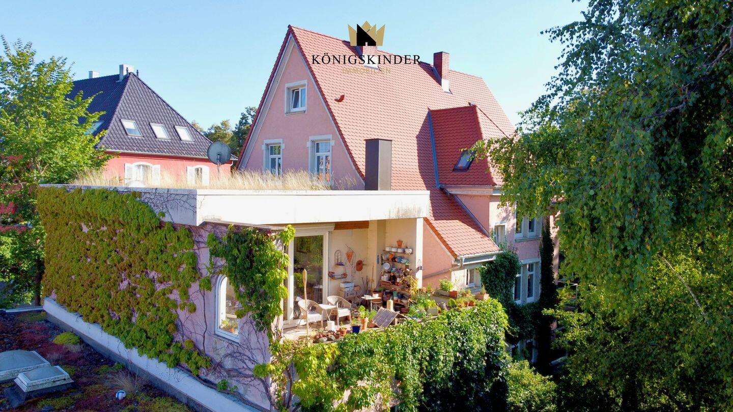 Einzigartige Jahrhundertwende-Villa mit Praxisanbau in Donaueschingen - Wohnen und Arbeiten mit Donaublick – Donaueschingen – Bild 1 von 9