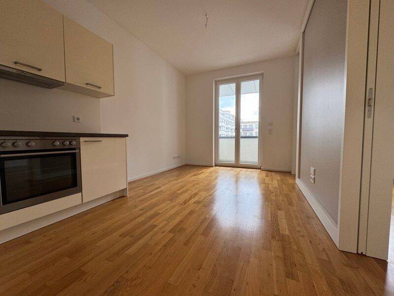 Preisgünstige und ansprechende 2-Zimmer-Wohnung mit Balkon