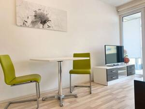 ***AB SOFORT VERFÜGBAR*** 1,5 ZIMMER WOHNUNG VOLL MÖBLIERT MIT BALKON MIT KFZ-STELLPLATZ – 90763 Fürth – Vorschaubild 3