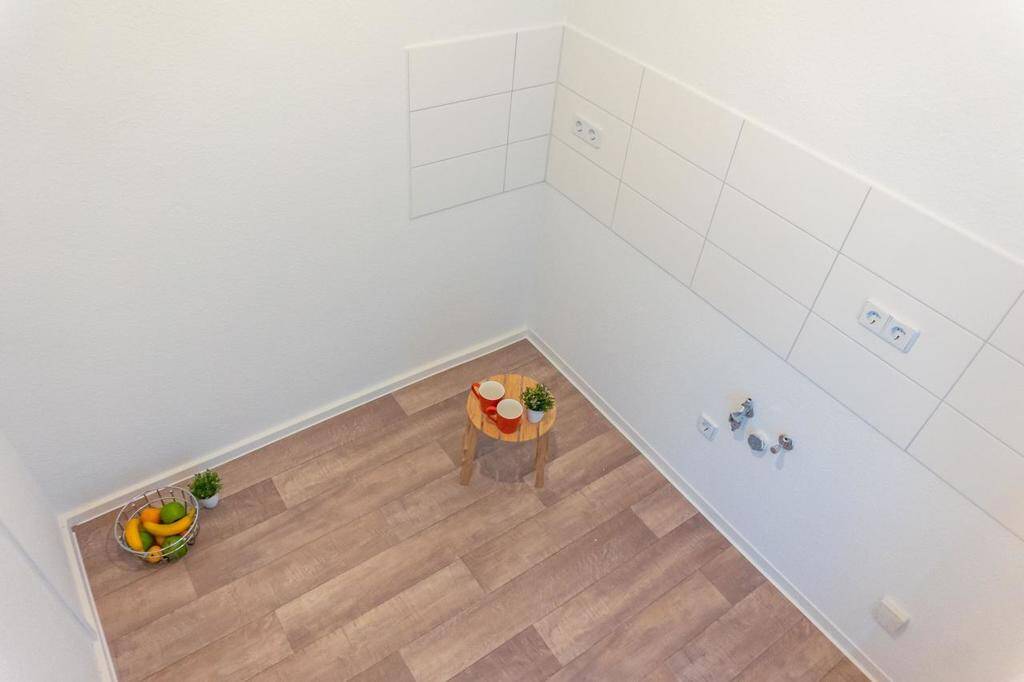 Im Chemnitzer Süden gelegene 2-Raum-Wohnung mit Badewanne – Chemnitz – Vorschaubild 3