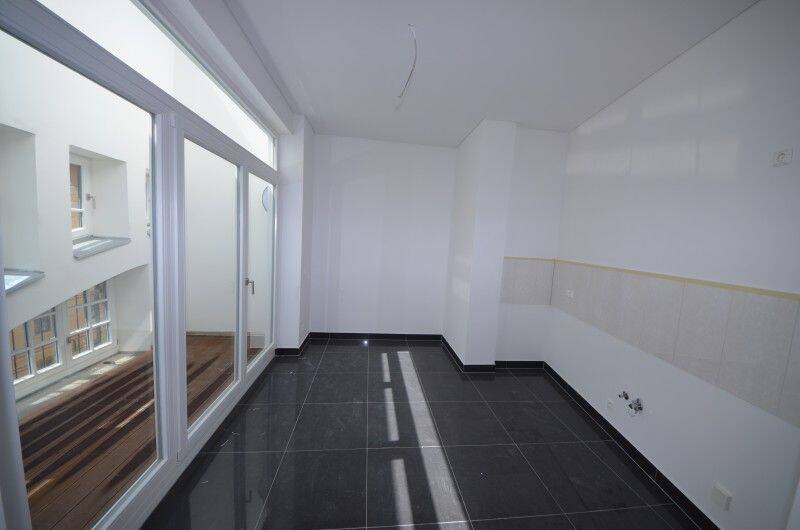 Traumhafte 4-Zimmer-Wohnung mit Loggia und Balkon in der ehemaligen Eisfabrik ! – Leipzig – Vorschaubild 4
